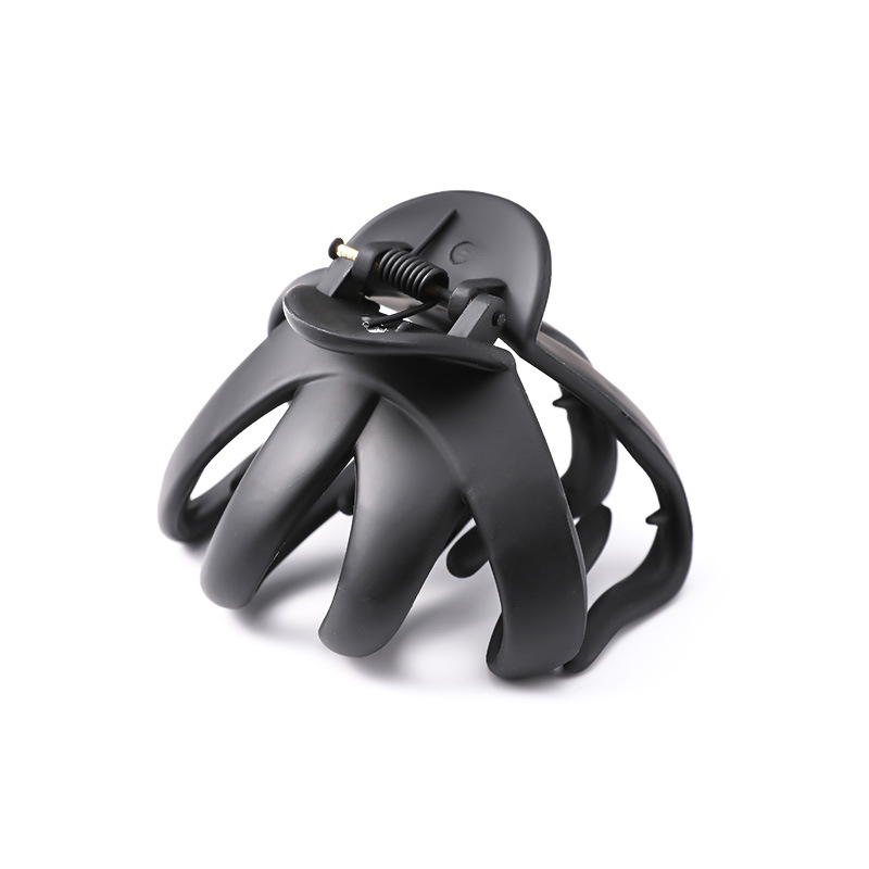 Stylish Female Hair Clip | Elegant Hair Accessory for Every Occasion - Image 4