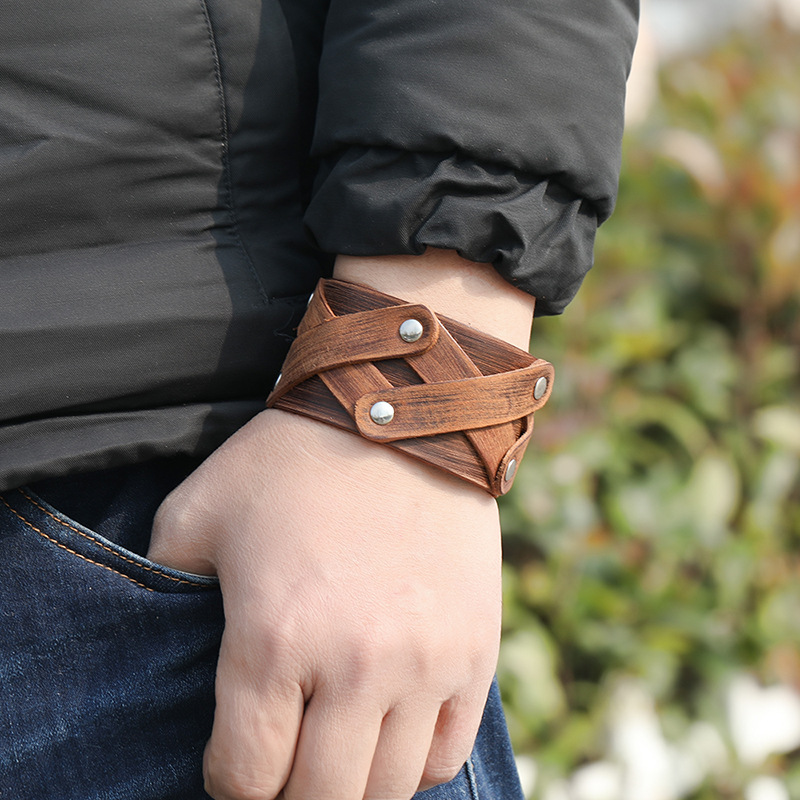 Stylish Retro Multi-Layer Leather Bracelet - Timeless Vintage Accessory - Image 3