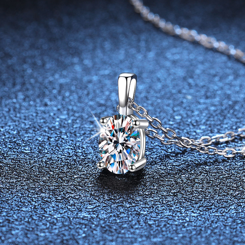 1 Carat D Color Moissanite Necklace - Stunning Brilliance & Elegance - Image 5
