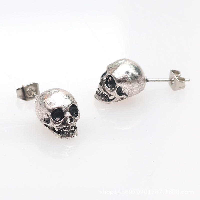 Vintage Skull Drop Earrings – Perfect for Halloween Celebrations - Image 3
