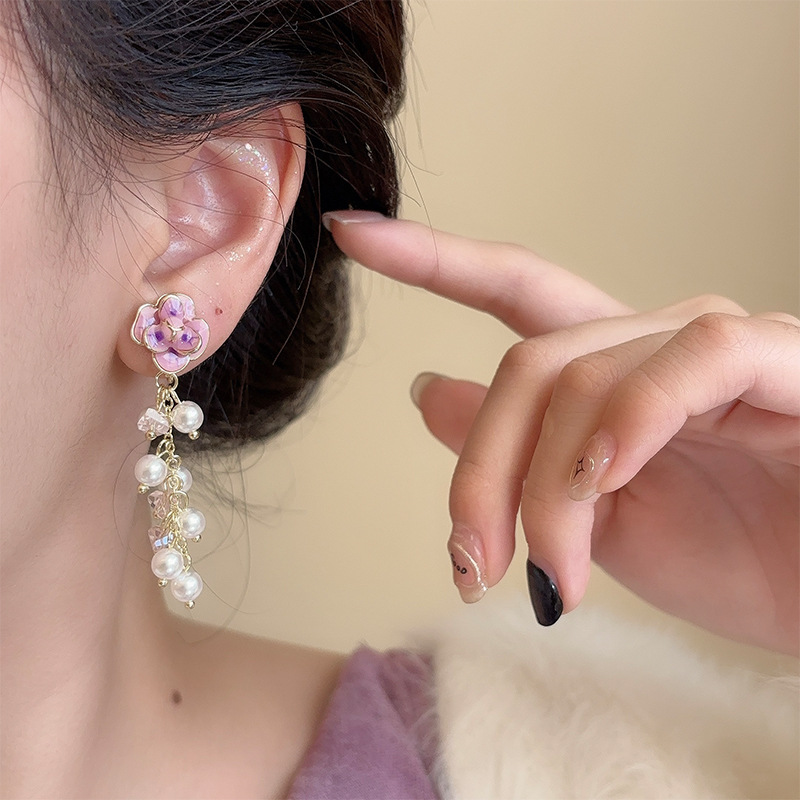 Charming French Pearl Tassel Flower Earrings for a Romantic Touch - Image 2