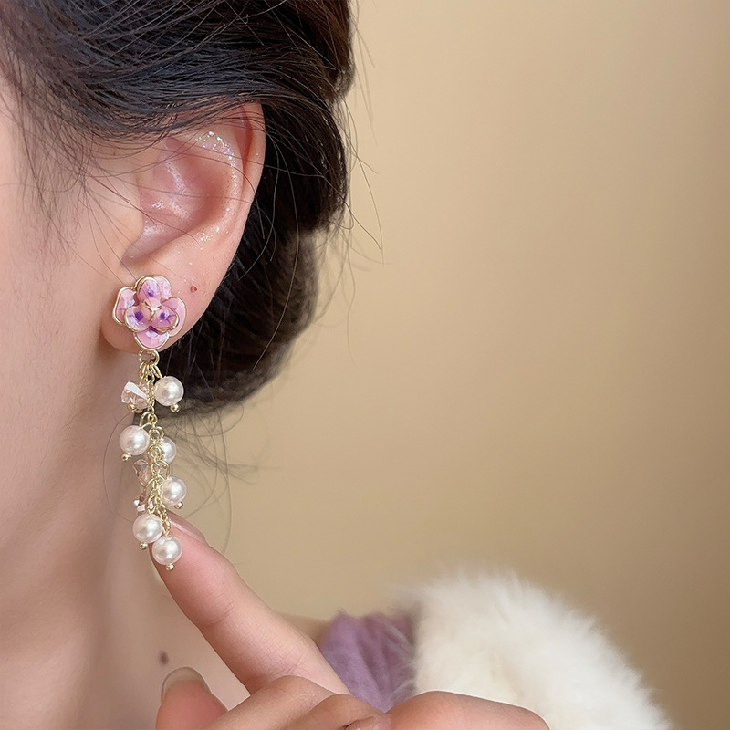 Charming French Pearl Tassel Flower Earrings for a Romantic Touch - Image 3