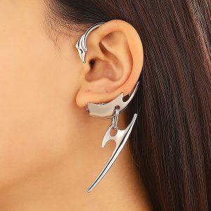 Stylish Non-Piercing Ear Clip for Men and Women - Metallic Ear Screen Accessory