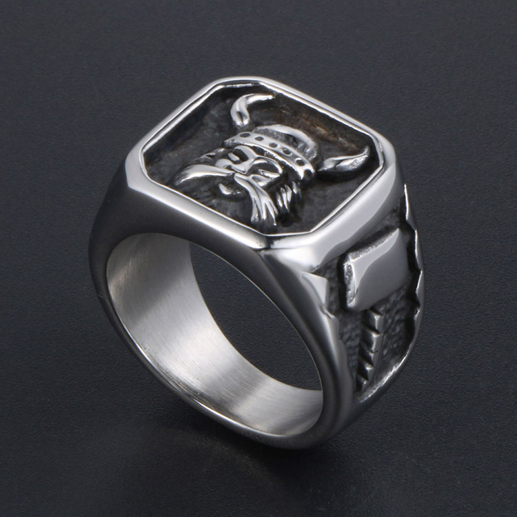 Stylish Men's Viking Ring - New Fashion Statement Accessory