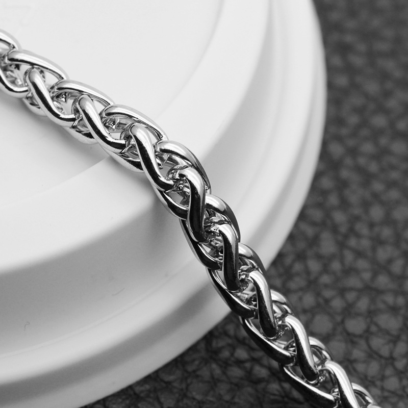 Stylish Titanium Steel Necklaces for Men - Durable & Fashionable Jewelry - Image 3