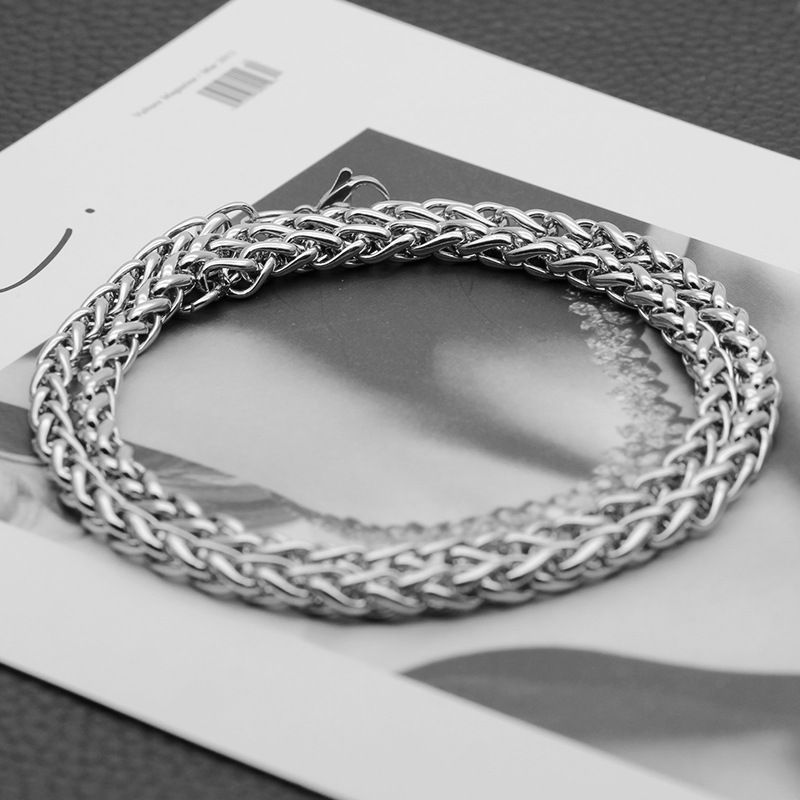 Stylish Titanium Steel Necklaces for Men - Durable & Fashionable Jewelry - Image 5