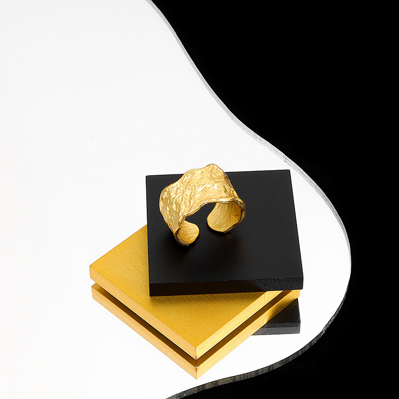 Stylish Tinfoil Fingerprint Ring for Women - Unique Fashion Accessory - Image 9