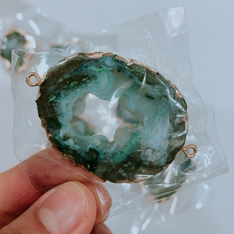 Elegant Natural Stone Pendant - Unique Jewelry for Every Occasion - Image 8