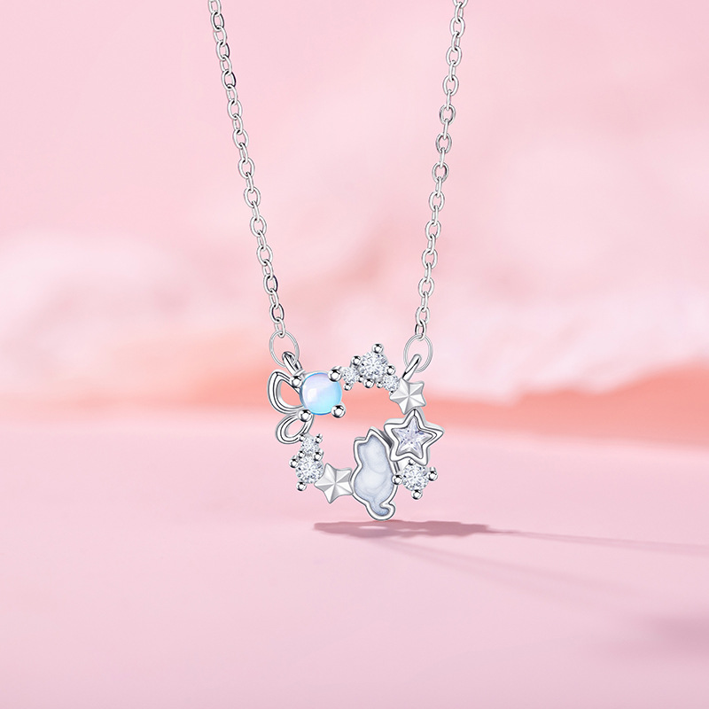 Adorable Kitten Necklace for Women - Unique Zircon Design for Cat Lovers