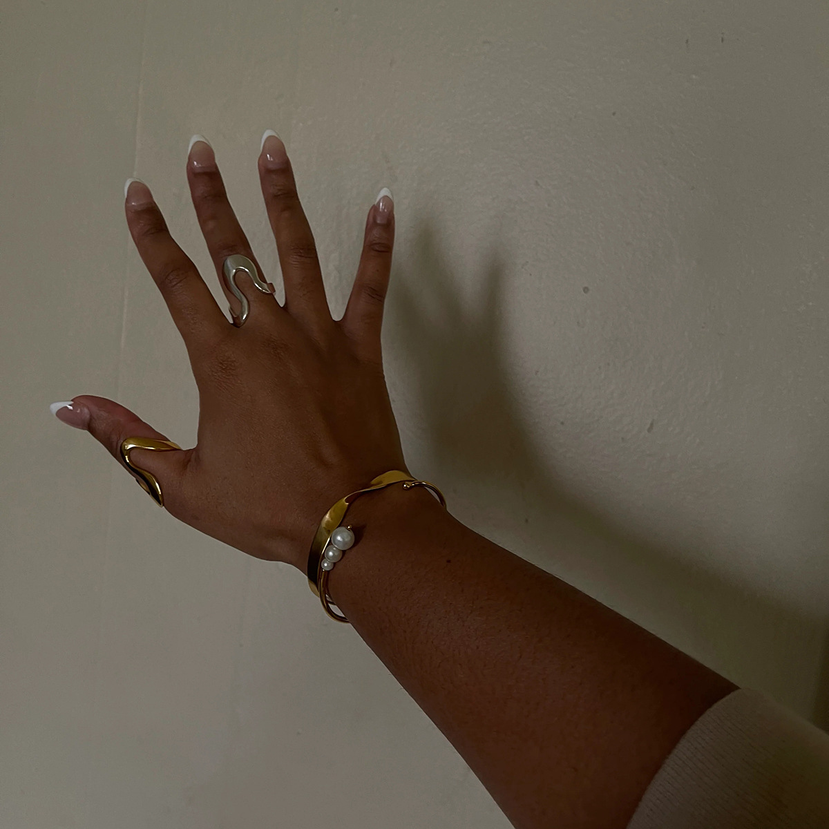 18k Gold Stainless Steel Minimalist Irregular Design Ring for Stylish Elegance - Image 4