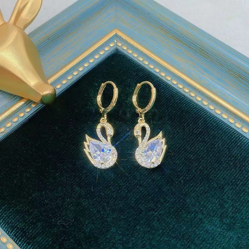 Chic Rhinestone Swan Earrings – Trendy Fashion Jewelry for Women - Image 3