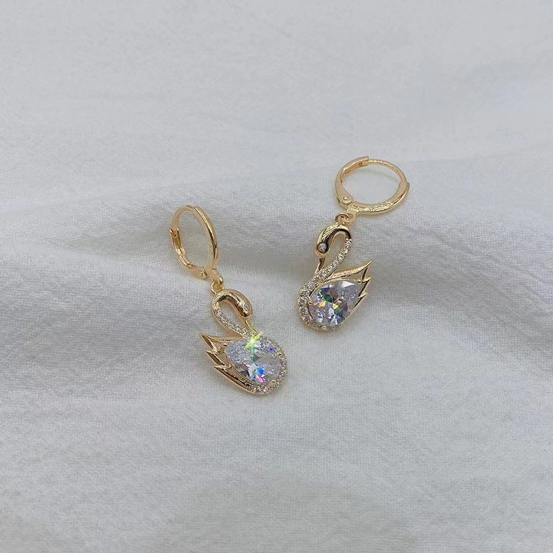 Chic Rhinestone Swan Earrings – Trendy Fashion Jewelry for Women - Image 4