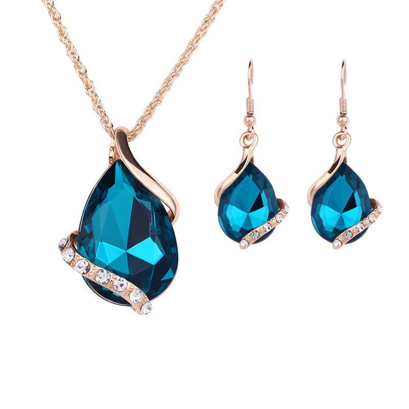 Elegant Water Drop Necklace and Earring Set - Perfect Jewelry Gift - Image 4