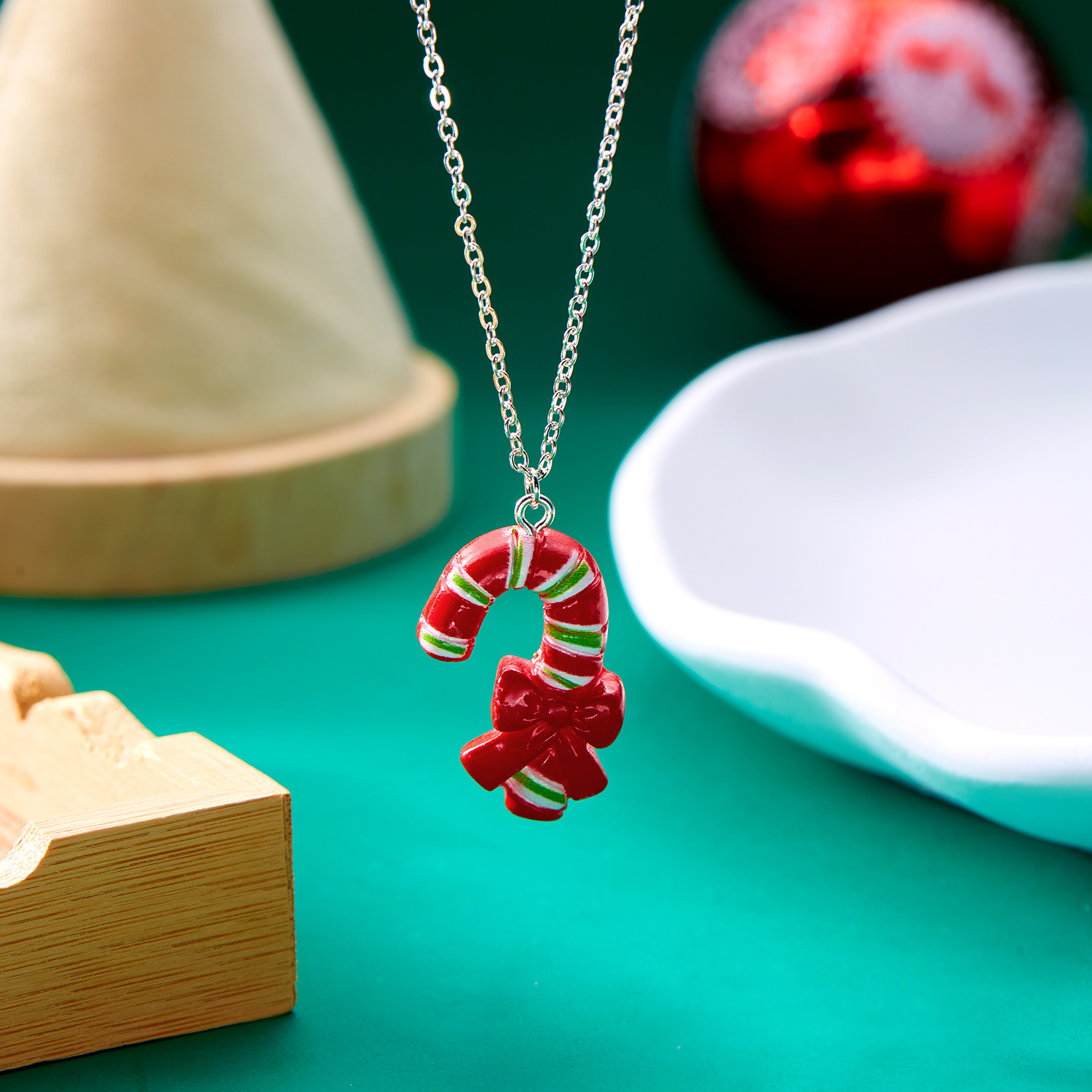 Adorable Cartoon Resin Necklace Featuring Christmas Snowman & Santa Claus Pendant - Clavicle Chain Jewelry for Women - Image 12