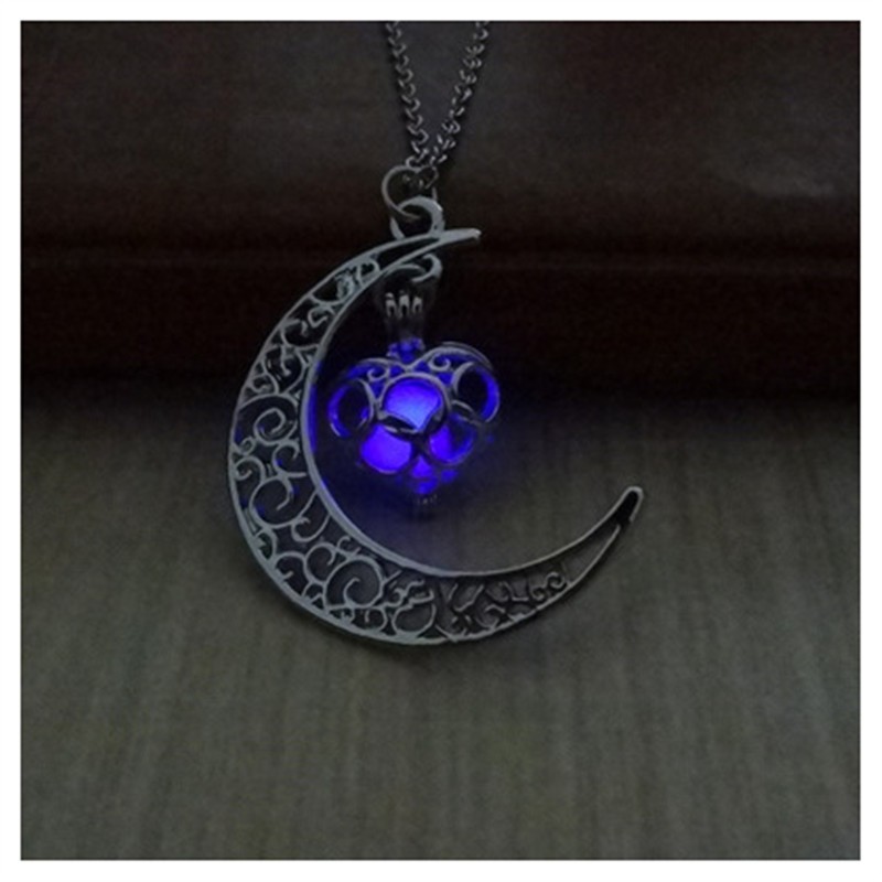 Radiant Silver Plated Pendant Necklaces with Elegant Chain Design - Image 5