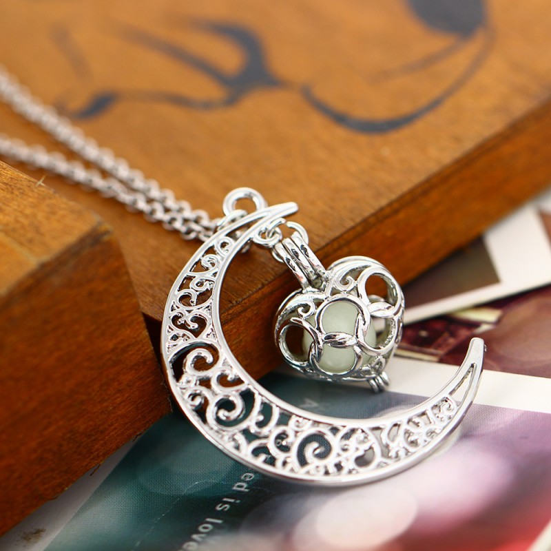 Radiant Silver Plated Pendant Necklaces with Elegant Chain Design - Image 12