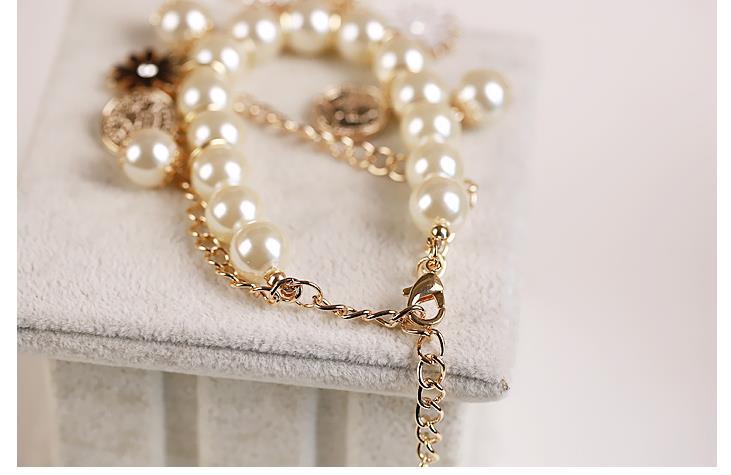Stunning Pearl Flower Bracelet - Elegant Jewelry for Every Occasion - Image 6