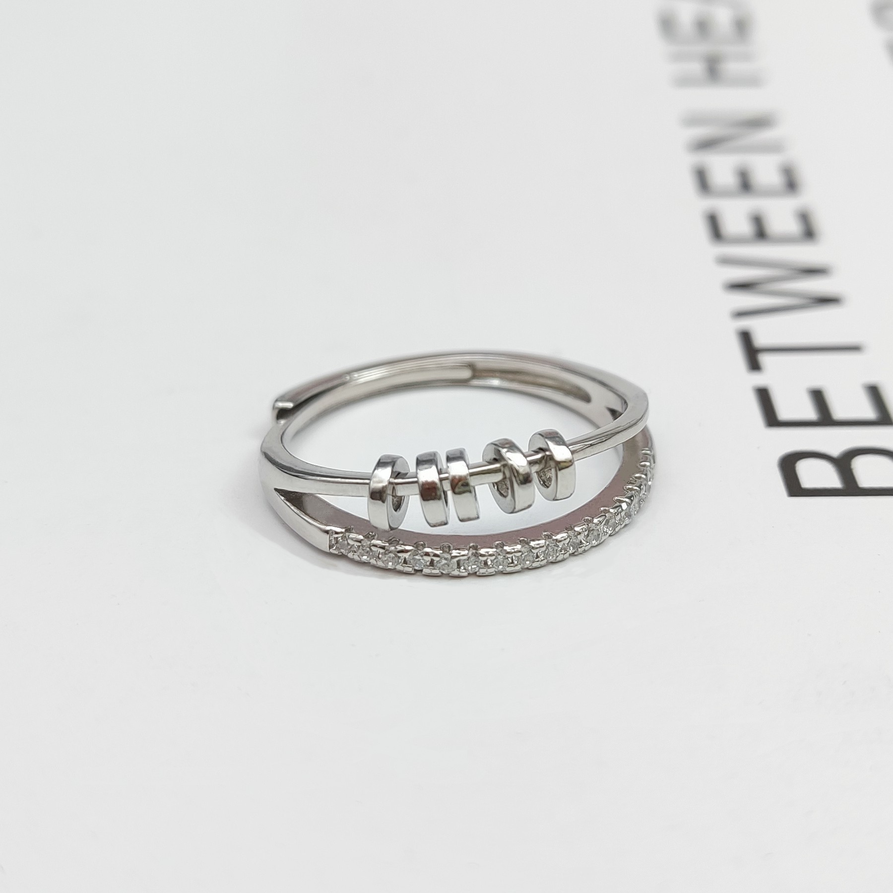 Women's S925 Sterling Silver Rotatable Five-Ring Cross Design Ring - Image 2