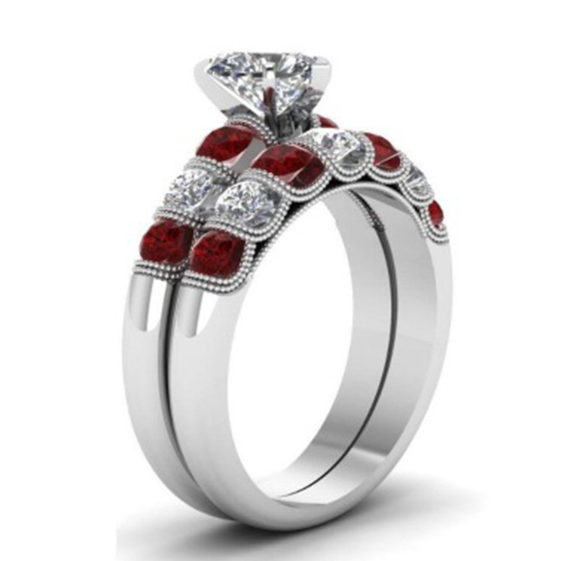 Stylish Statement Ring Set Featuring Heart-Shaped Diamonds - Image 2