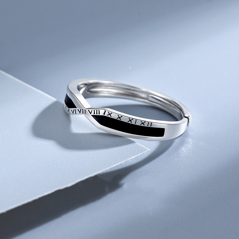 Stylish Time Hourglass Ring for Men - Hip-Hop Fashion Accessory - Image 4