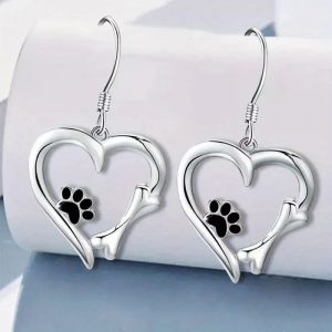 Stylish 8-Shaped Epoxy Bear Claw Pendant Earrings in 925 Silver