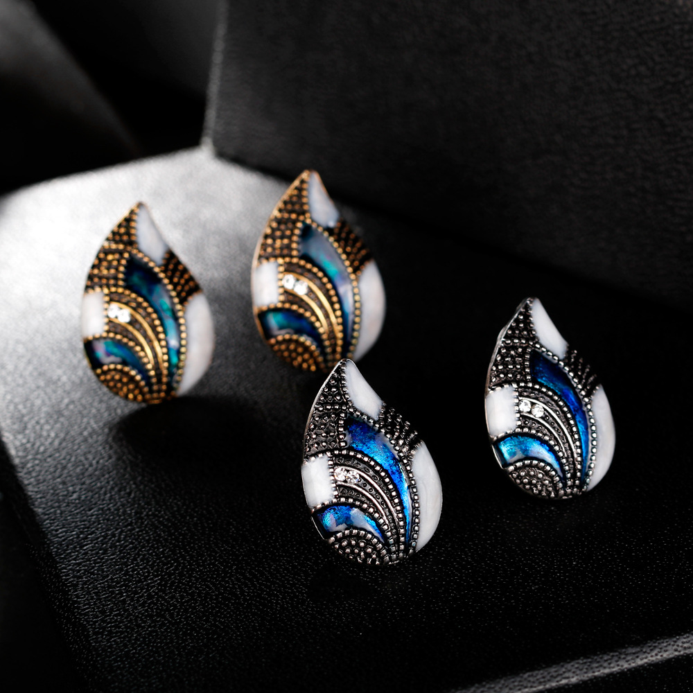 Elegant Water Drop Jewelry Set - Stunning Design for Every Occasion - Image 3