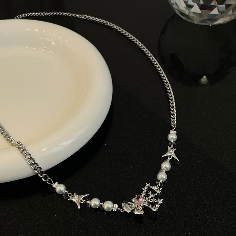 Charming Love Pearl Bow Necklace with Elegant Stitching Design - Image 3