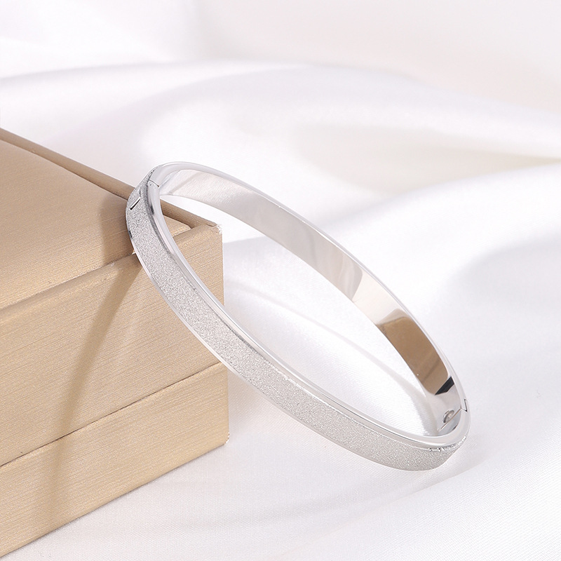 Titanium Steel Bracelet with Starry Alluvial Gold Gradient Finish - Image 3