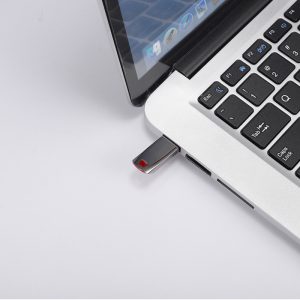 High-Capacity 2TB USB Disk - Durable Metal Expansion USB Drive
