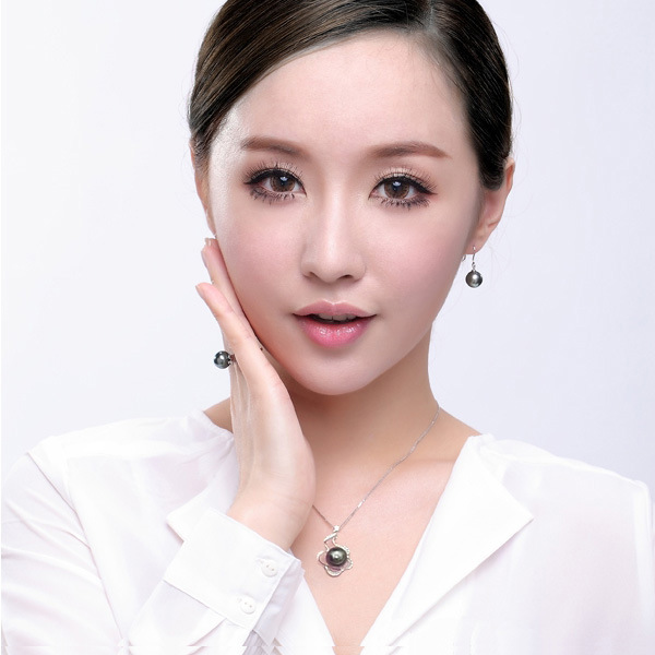 Elegant Natural Deep Sea Nanyang Pearl Ring - Exquisite Jewelry Piece - Image 2