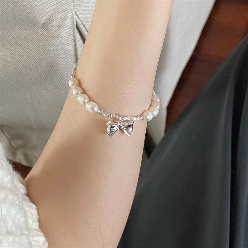 Stylish Retro Graffiti Bracelet - Premium Luxury with Exquisite Cold Style for All Occasions - Image 6