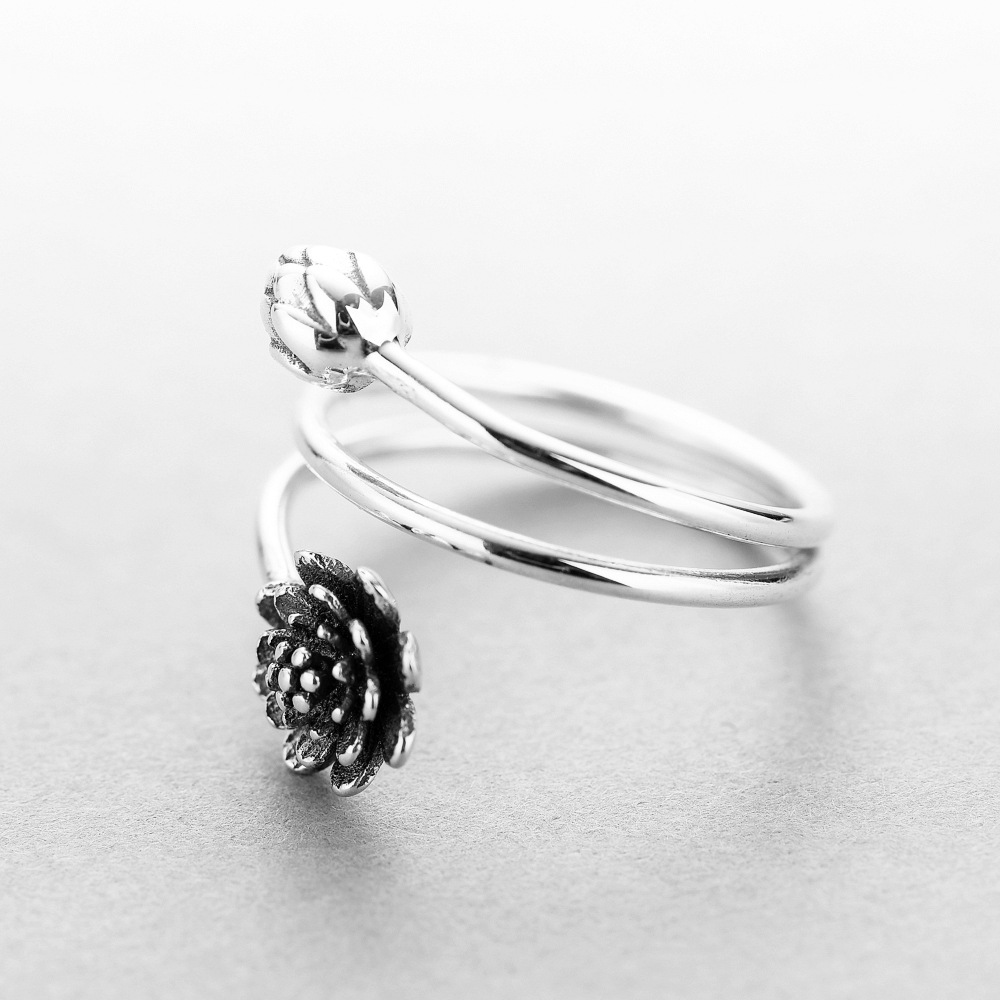 925 Sterling Silver Lotus Ring - Elegant Floral Design for Timeless Style - Image 3