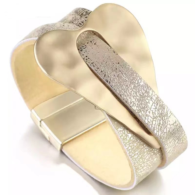 Stylish Leather Alloy Magnetic Buckle Bracelet for Women - Image 9