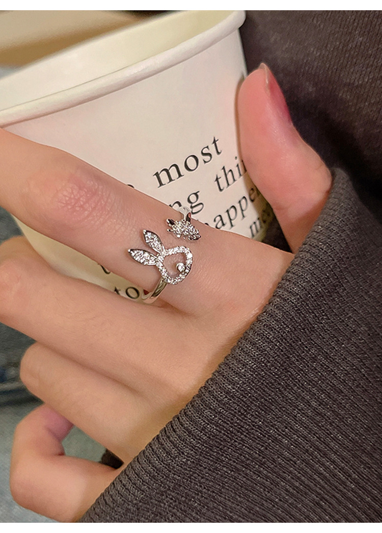 Asymmetric Carrot Rabbit Ring for Women - Unique and Stylish Jewelry - Image 2