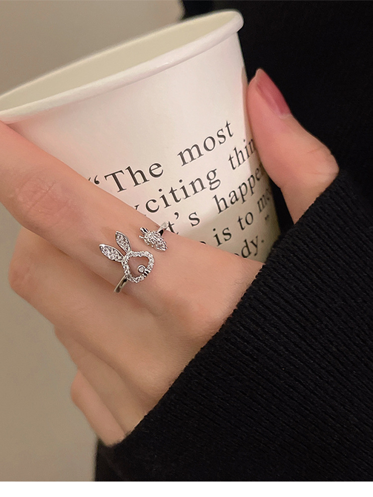 Asymmetric Carrot Rabbit Ring for Women - Unique and Stylish Jewelry - Image 3