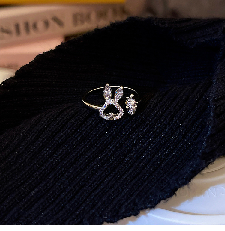 Asymmetric Carrot Rabbit Ring for Women - Unique and Stylish Jewelry - Image 7