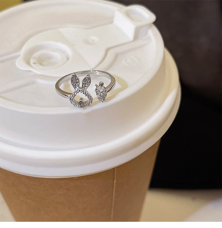 Asymmetric Carrot Rabbit Ring for Women - Unique and Stylish Jewelry - Image 8