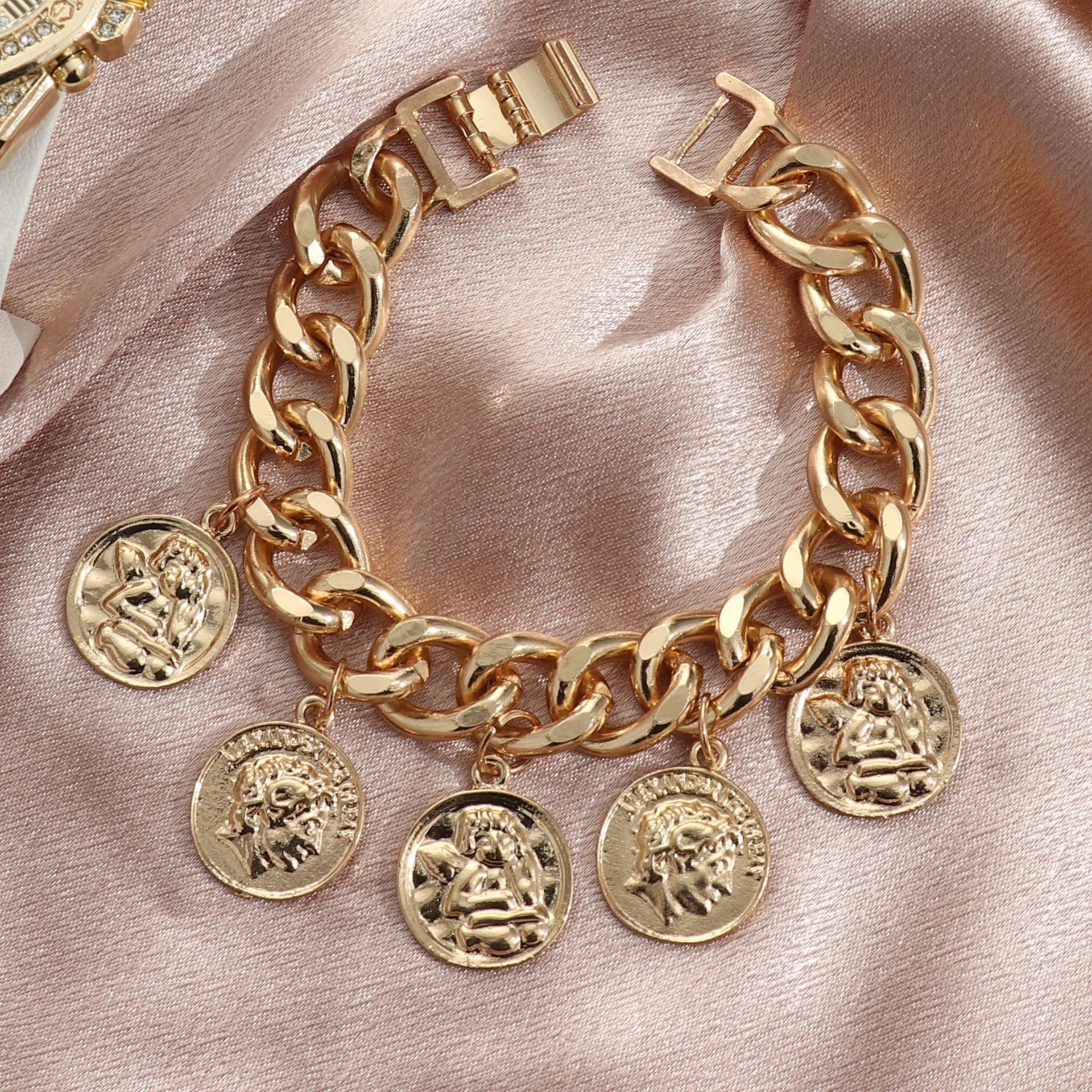 Men's Diamond Large Dial Quartz Watch - Stylish Timepiece for Every Occasion - Image 7