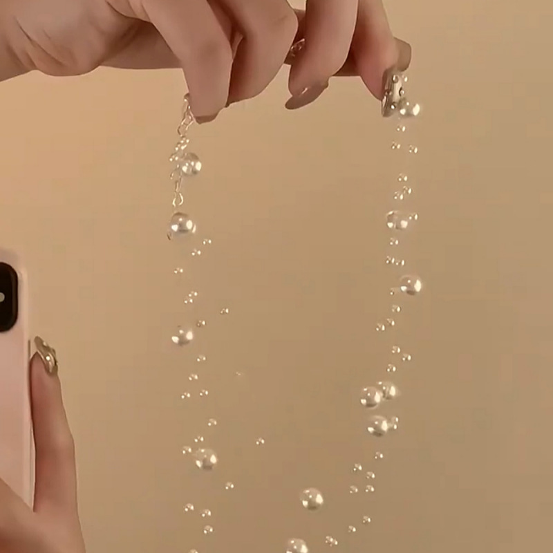 Elegant Women's Multi-layer Pearl Necklace Clavicle Chain for Stunning Style - Image 3