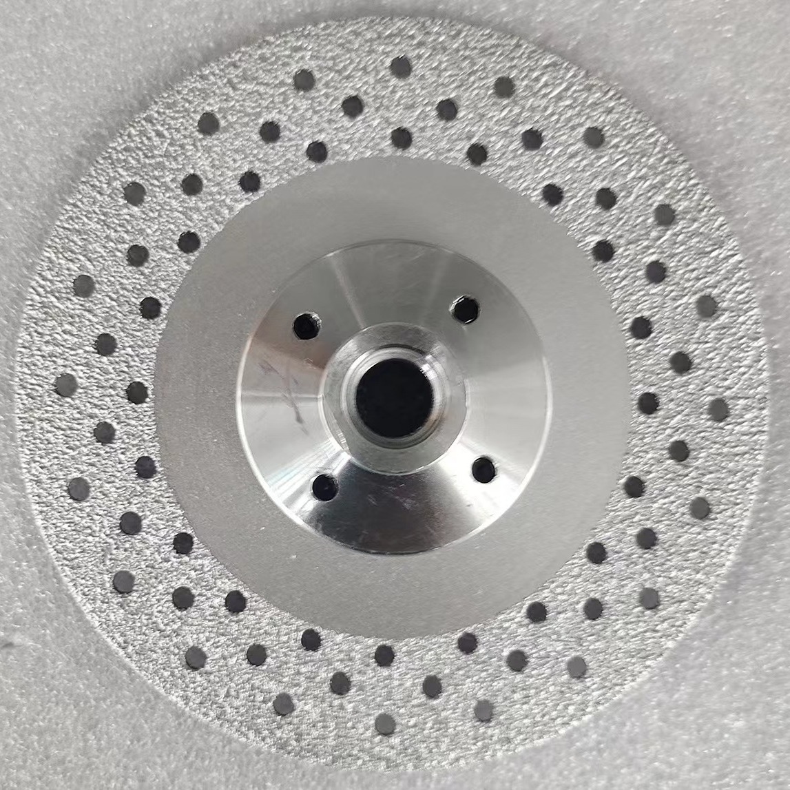 Brazed Flat Grinding Disc with M14 Flange - Premium Stone Grinding Disc - Image 4