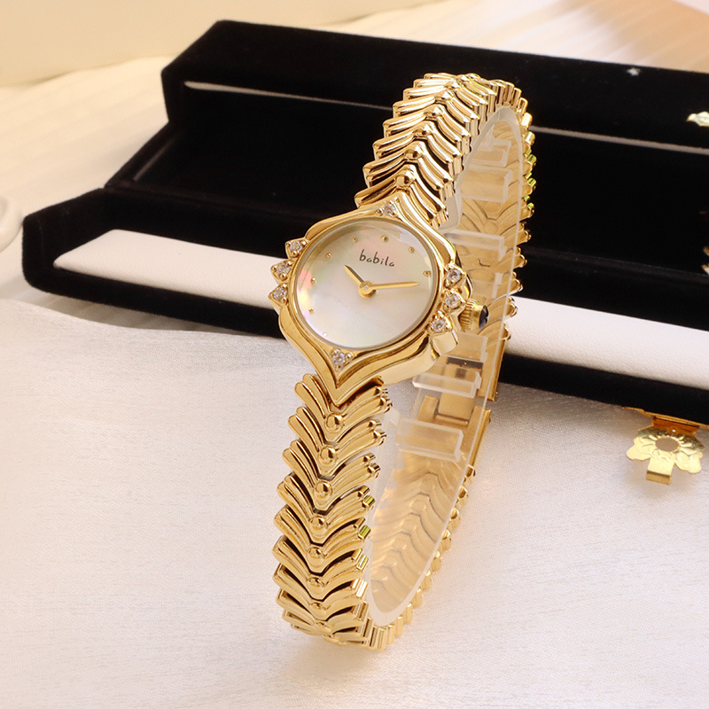 Elegant Bamboo Chain Quartz Watch for Women - A Perfect Gift - Image 16