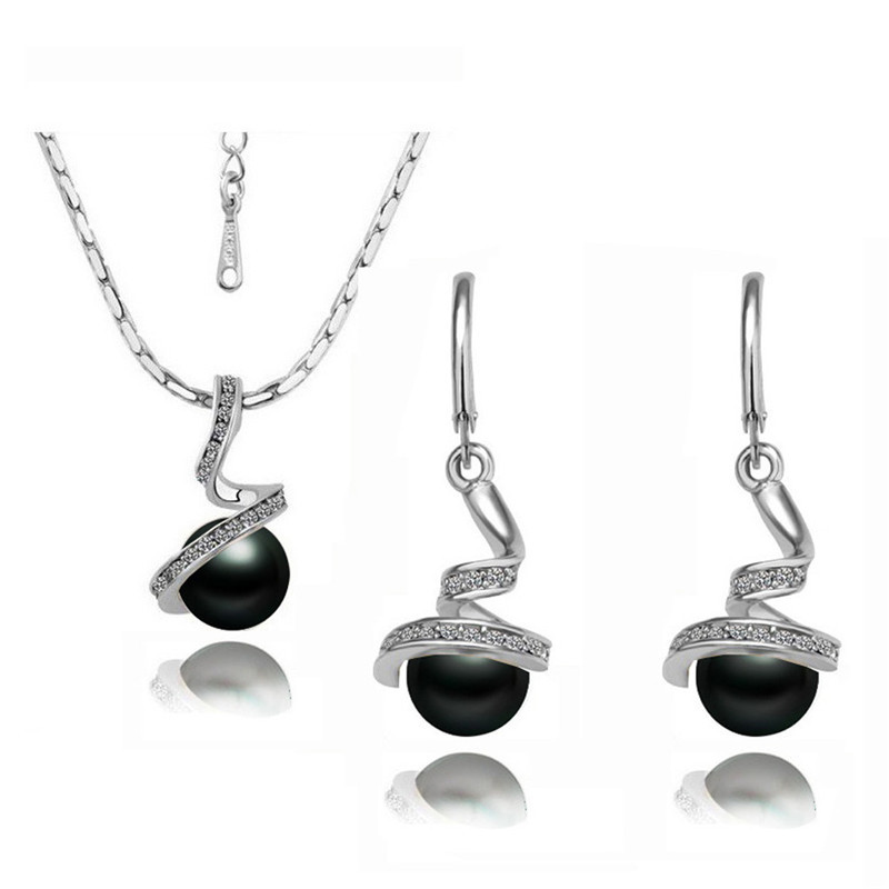 Elegant Twisted Snake Pearl – Unique Design for Timeless Style - Image 3