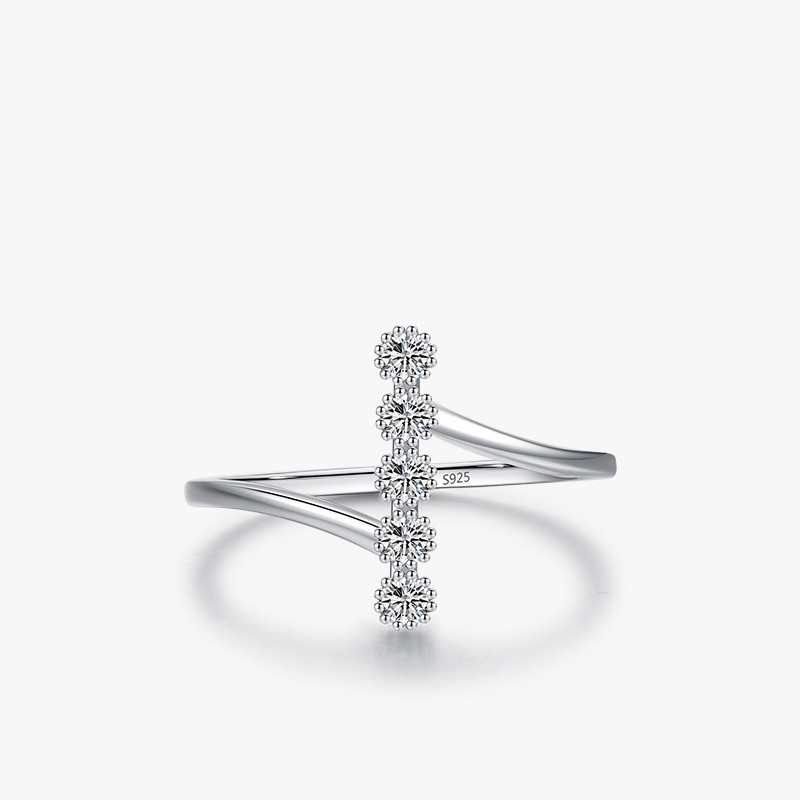 Elegant Sterling Silver Zircon Inlaid Ring for Women - Stunning Jewelry Piece - Image 2