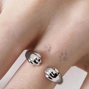 Adorable Silver Cat Paw Ring - Stylish Jewelry for Stray Cat Lovers