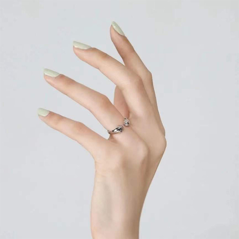 Adorable Silver Cat Paw Ring - Stylish Jewelry for Stray Cat Lovers - Image 3