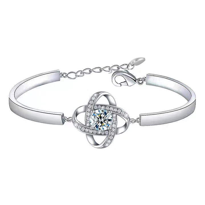 Stylish Women's Simple Rhinestone Bracelet for Fashion-Forward Trends - Image 5