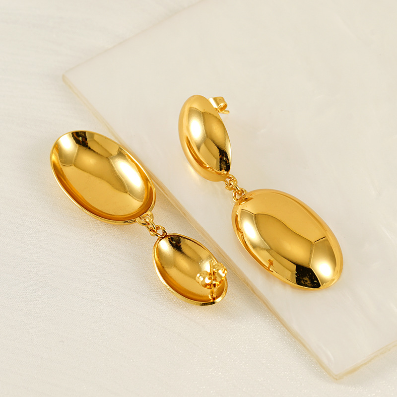 Stylish Exaggerated Geometry Oval Earrings - Simple Yet Eye-Catching - Image 3