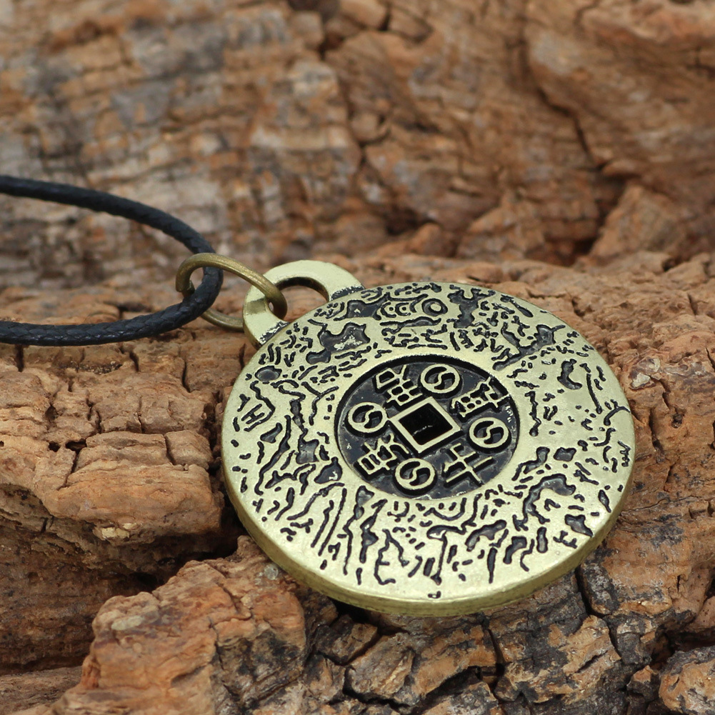 Vintage Russian Amulet Necklace - Unique Pendant Jewelry for Fashion Lovers - Image 4