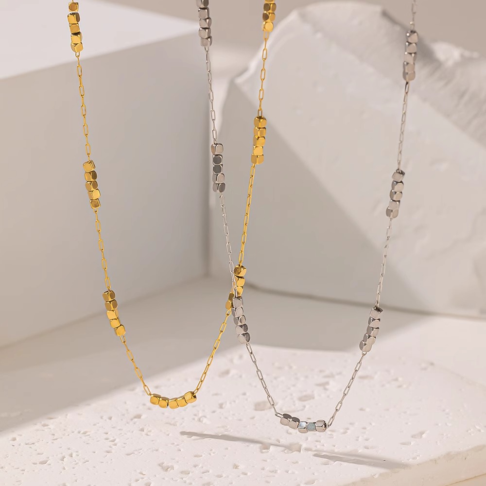 Elegant Simple Broken Silver Small Square Clavicle Chain Necklace for Women