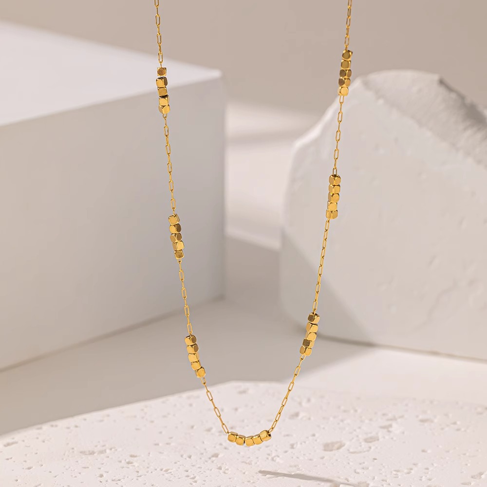 Elegant Simple Broken Silver Small Square Clavicle Chain Necklace for Women - Image 5